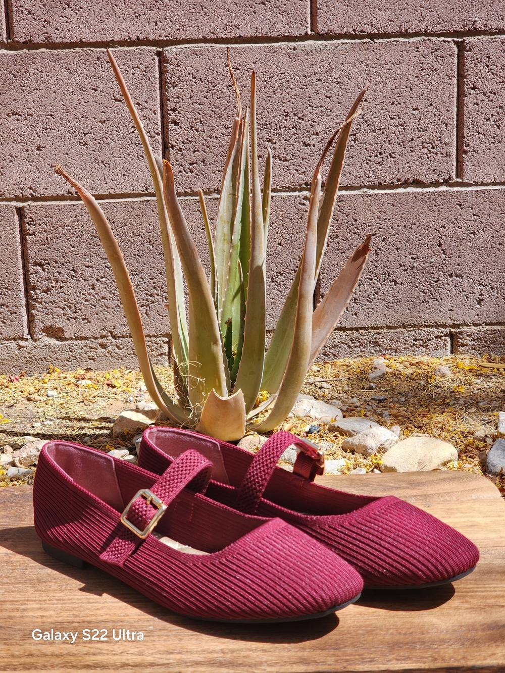 Mia Brita Mary Jane Burgundy Ribbed Knit Flats with Almond Toe Size 6 - Picture 4 of 9